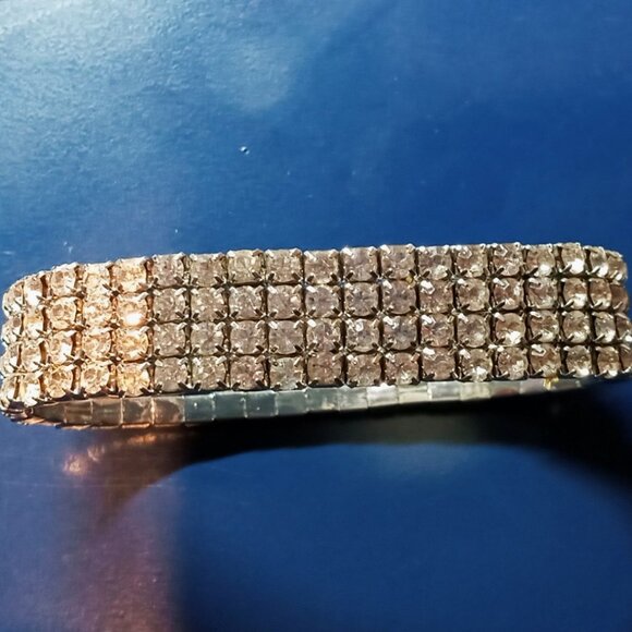 Chic & Stunning Clear Rhinestone 4-Row Stretch Glamorous Bling Cuff Bracelet - Picture 10 of 10